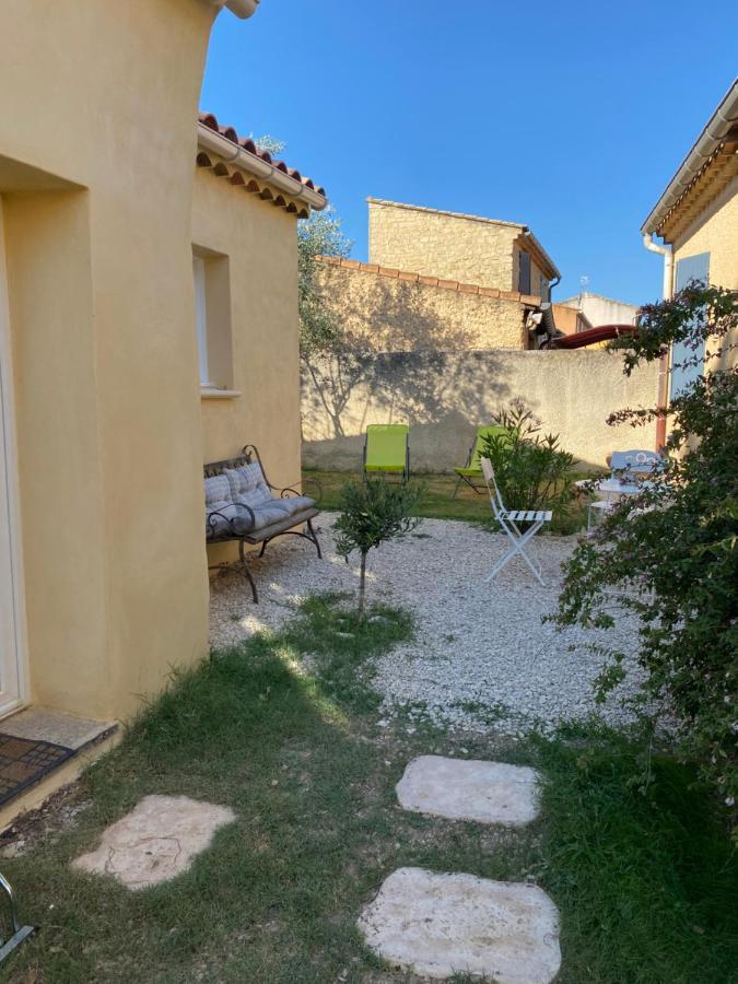 Gite Lou Sabai Au Pied Des Dentelles De Montmirail, Piscine Partagee Aubignan Extérieur photo